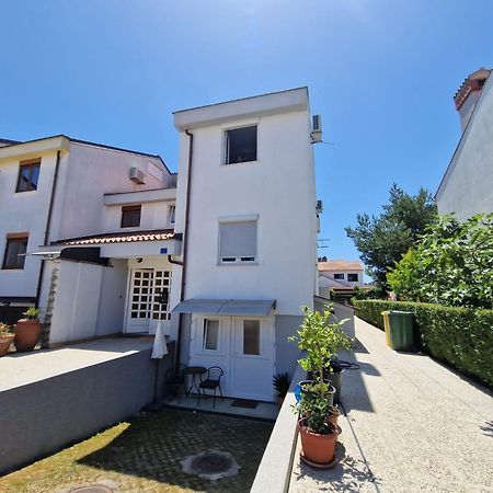 Apartments Luigi Умаг Экстерьер фото