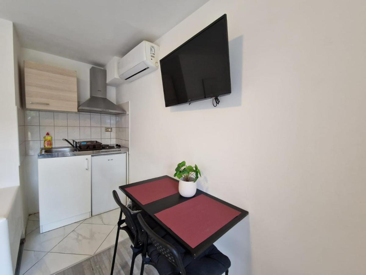 Apartments Luigi Умаг Экстерьер фото